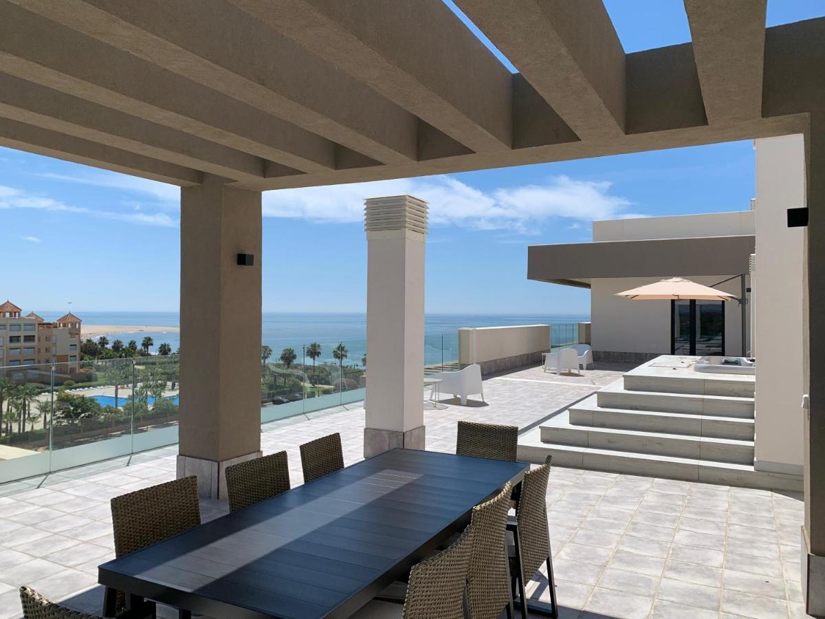 Penthouse With Wide Terrace Next To The Ocean Lejlighed Huelva Eksteriør billede